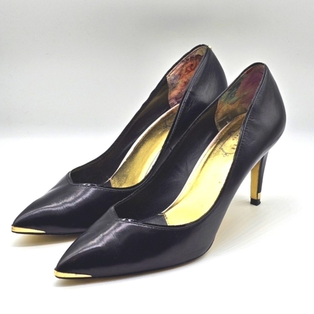 Ted Baker Black Leather Wishiri Pump size 10